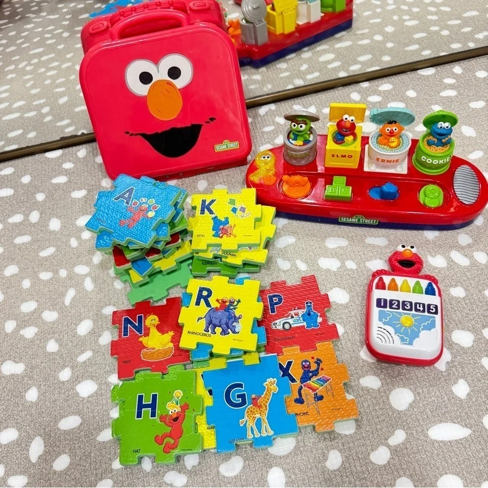 BUNDLE lot Vintage Elmo Sesame Street toys musical puzzle abcs toddler colors